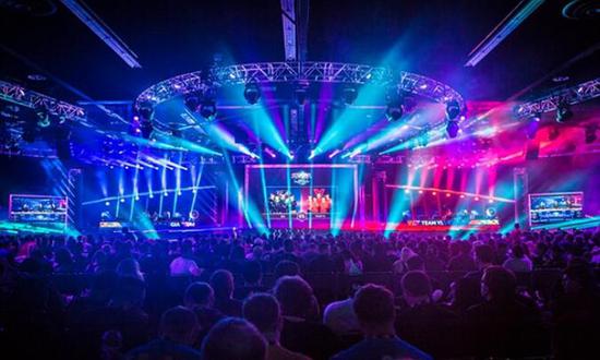 这位耀眼的 这位耀眼的