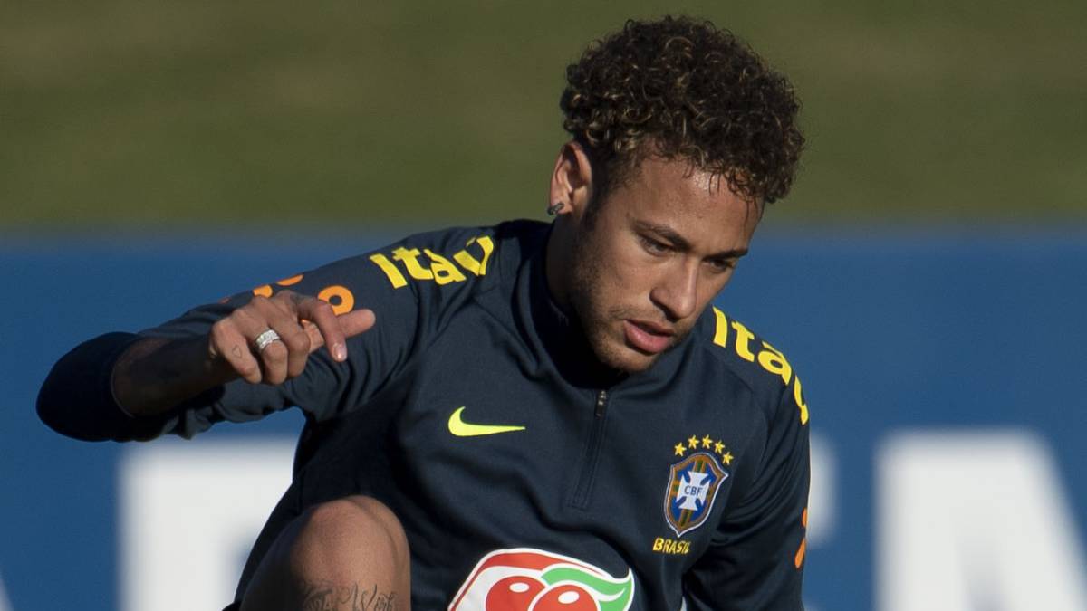 两队在此前 两队在此前