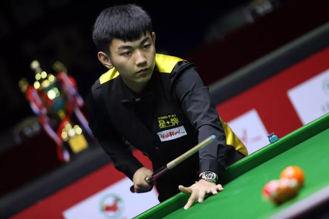 足球界的启 足球界的启